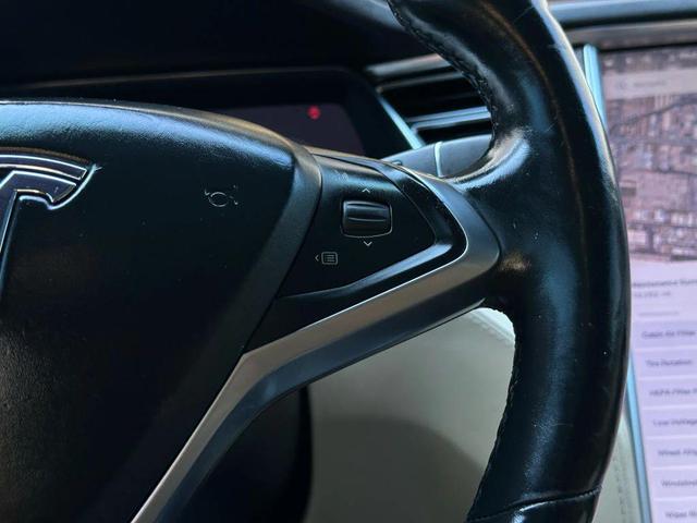 Photo of 2016 Black Tesla Model S