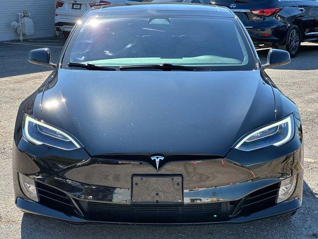 Photo of 2016 Black Tesla Model S