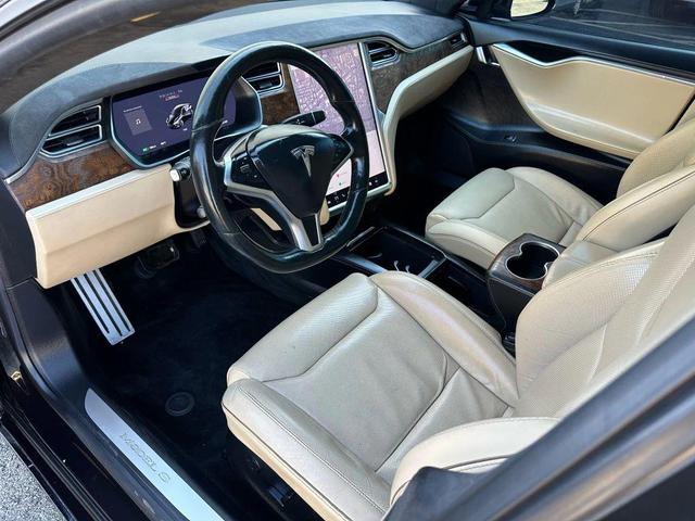 Photo of 2016 Black Tesla Model S