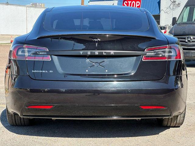 Photo of 2016 Black Tesla Model S