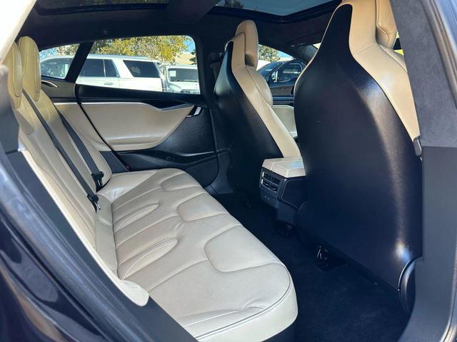 Photo of 2016 Black Tesla Model S