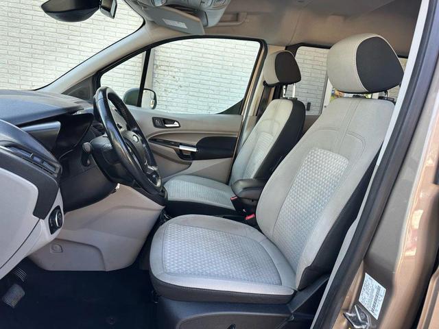Photo of 2019 Diffused Silver Ford Transit Connect