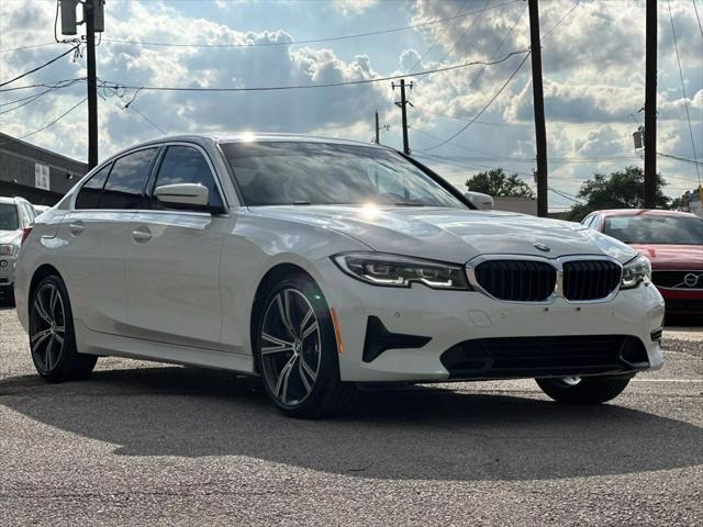 Photo of 2019 White BMW 330