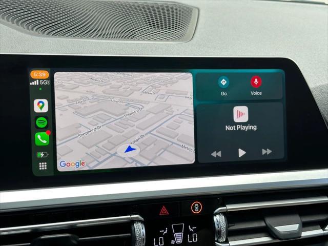 Photo of 2019 White BMW 330