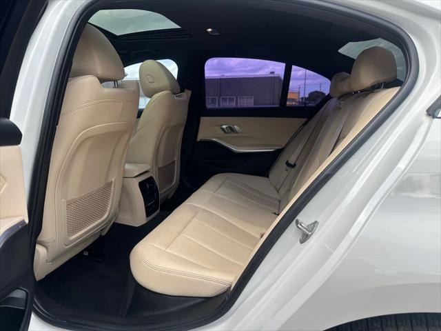 Photo of 2019 White BMW 330