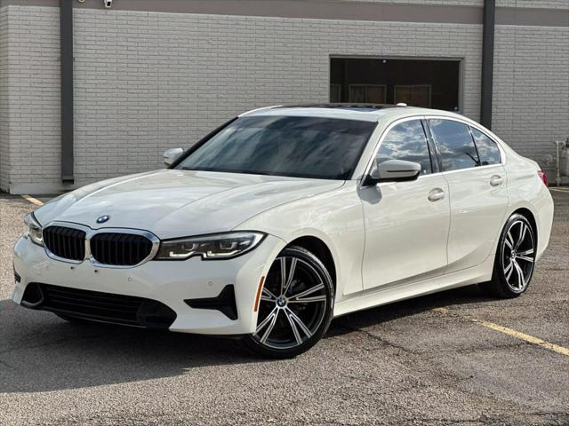 Photo of 2019 White BMW 330