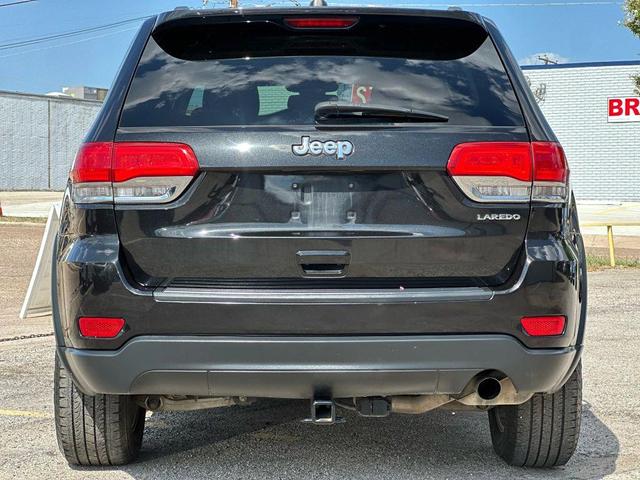 Photo of 2015 Brilliant Black Crystal Pearlcoat Jeep Grand Cherokee