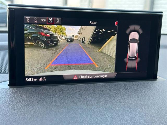 Photo of 2018 White Audi Q7