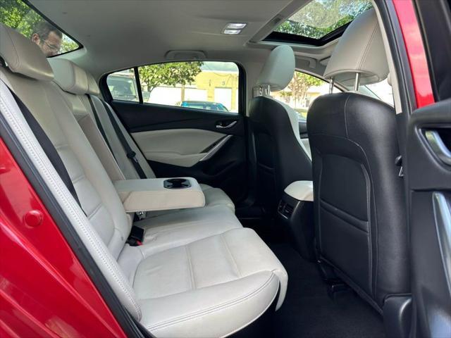 Photo of 2016 Soul Red Metallic Mazda Mazda6