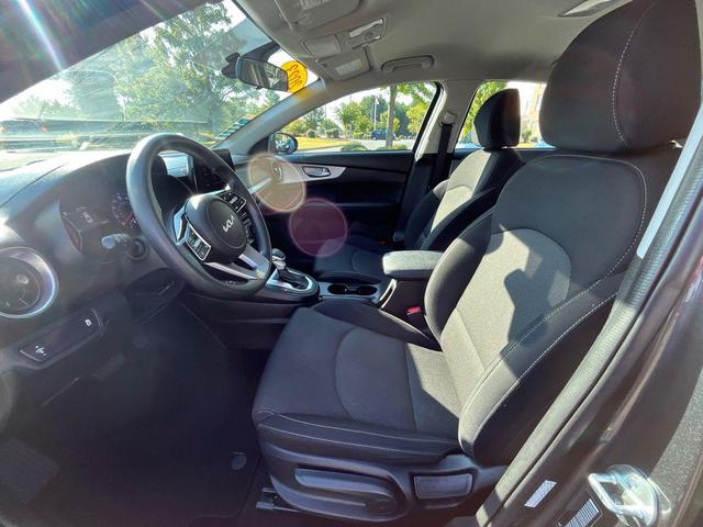 Photo of 2023 Gravity Gray Kia Forte