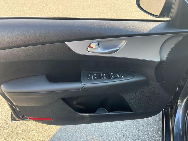 Photo of 2023 Gravity Gray Kia Forte