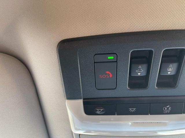 Photo of 2025 Everest White Pearl Tricoat Nissan Pathfinder