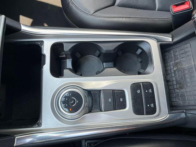 Photo of 2022 Gray Metallic Ford Explorer