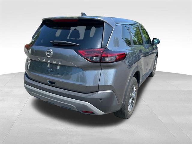 Photo of 2023 Gun Metallic Nissan Rogue