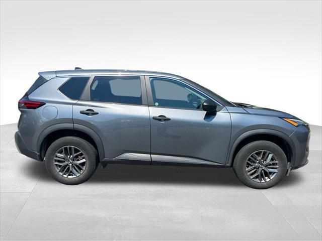 Photo of 2023 Gun Metallic Nissan Rogue