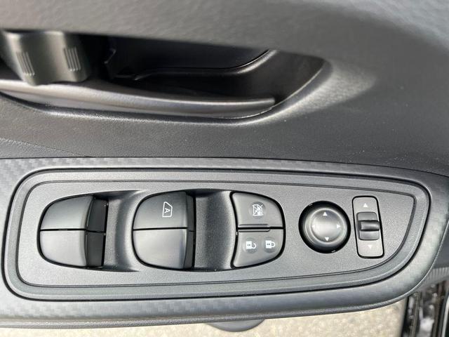 Photo of 2025 Super Black Metallic Nissan Versa