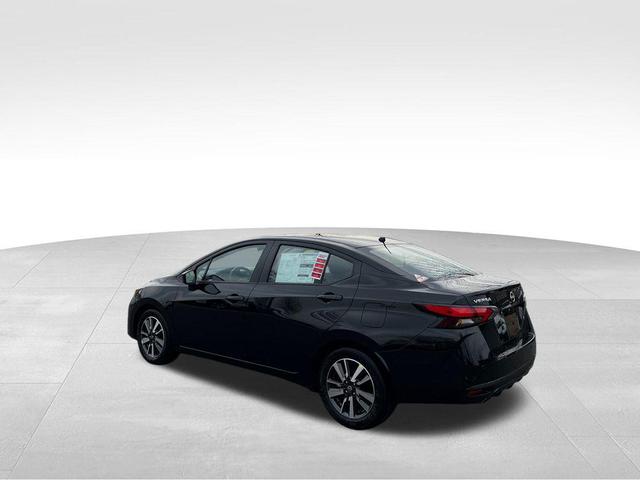 Photo of 2025 Super Black Metallic Nissan Versa