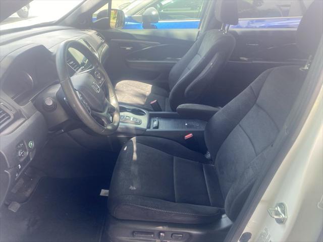 Photo of 2022 Platinum White Pearl Honda Pilot