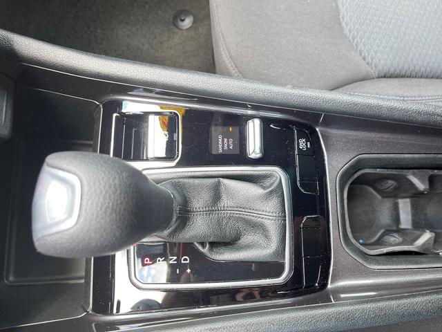 Photo of 2024 Bright White Clearcoat Jeep Compass