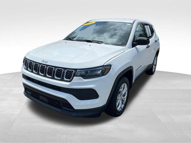 Photo of 2024 Bright White Clearcoat Jeep Compass