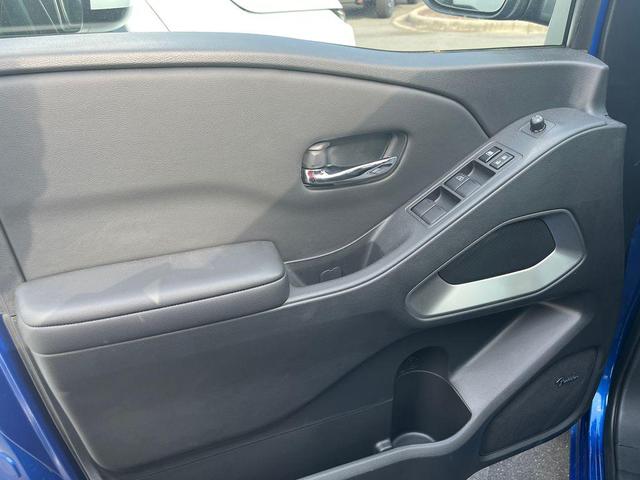 Photo of 2025 Bluestone Pearl Nissan Frontier