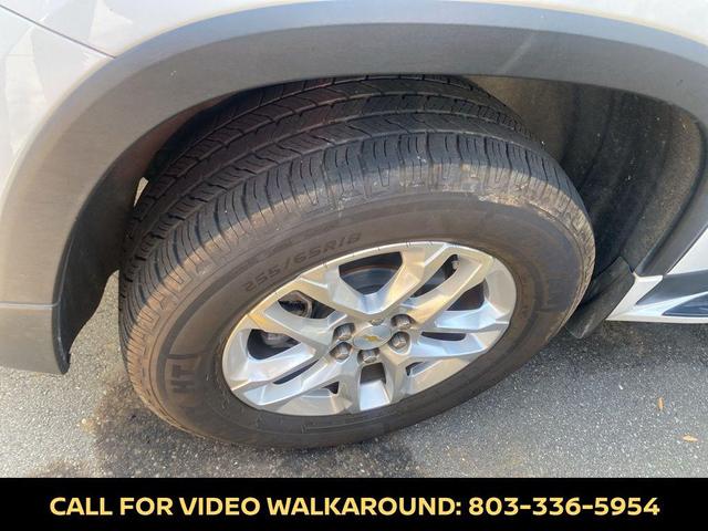 Photo of 2018 Summit White Chevrolet Traverse