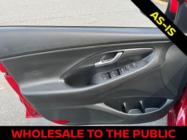 Photo of 2018 Scarlet Red Pearl Hyundai Elantra GT