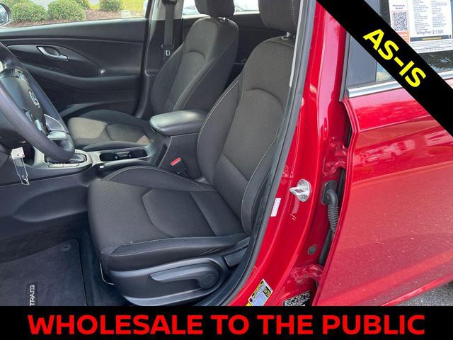 Photo of 2018 Scarlet Red Pearl Hyundai Elantra GT