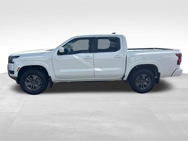 Photo of 2025 Glacier White Nissan Frontier