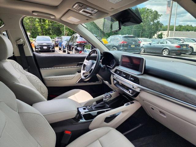 Photo of 2022 Ebony Black Kia Telluride
