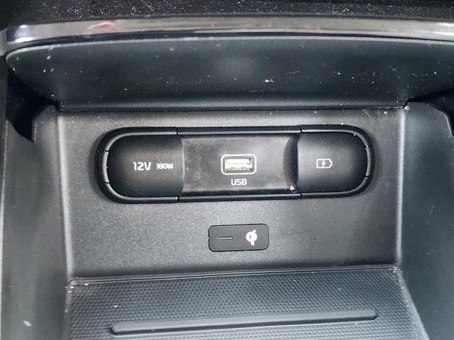 Photo of 2022 Ebony Black Kia Telluride