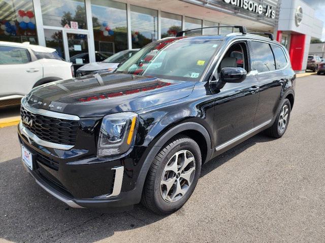 Photo of 2022 Ebony Black Kia Telluride