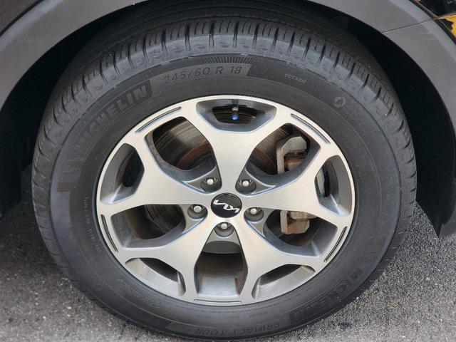 Photo of 2022 Ebony Black Kia Telluride