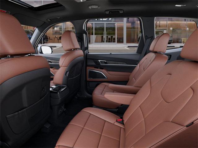Photo of 2025 Glacial White Pearl Kia Telluride