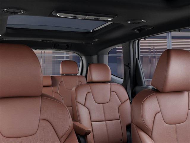 Photo of 2025 Glacial White Pearl Kia Telluride