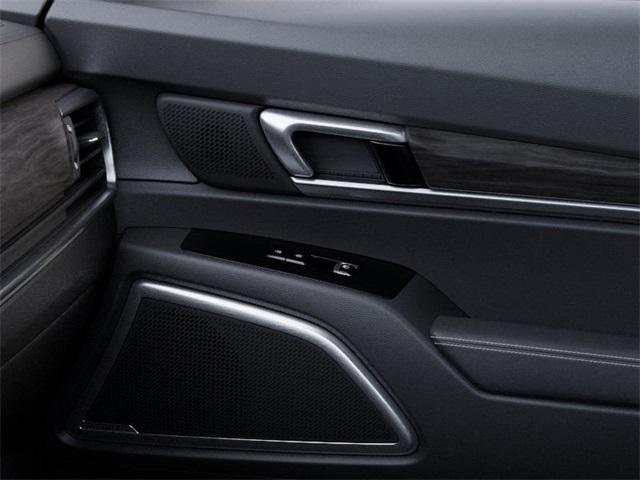 Photo of 2025 Ebony Black Kia Telluride