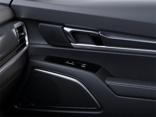 Photo of 2025 Ebony Black Kia Telluride