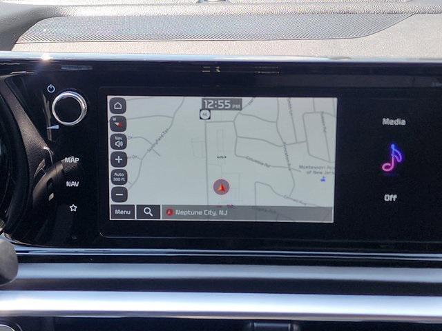 Photo of 2023 Glacial White Pearl Kia K5