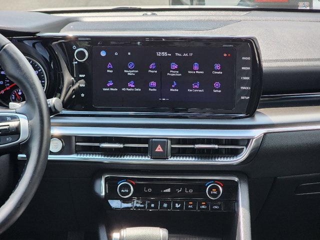 Photo of 2023 Glacial White Pearl Kia K5