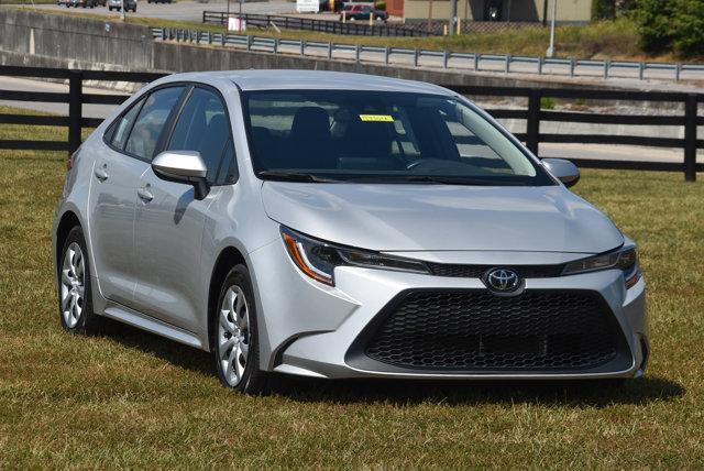 Photo of 2022 Classic Silver Metallic Toyota Corolla
