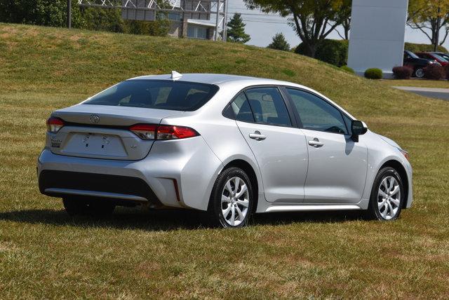 Photo of 2022 Classic Silver Metallic Toyota Corolla