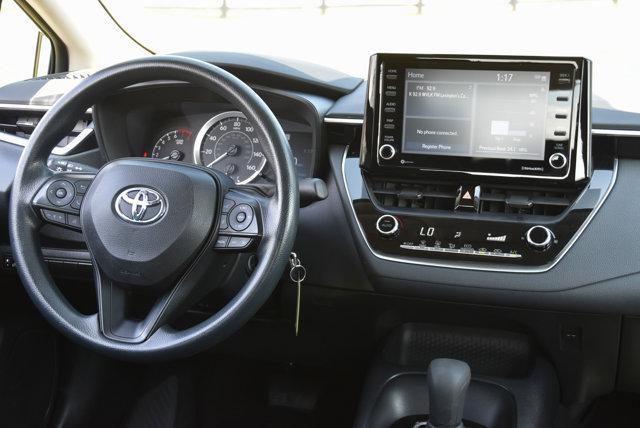 Photo of 2022 Classic Silver Metallic Toyota Corolla