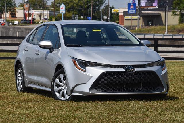 Photo of 2022 Classic Silver Metallic Toyota Corolla