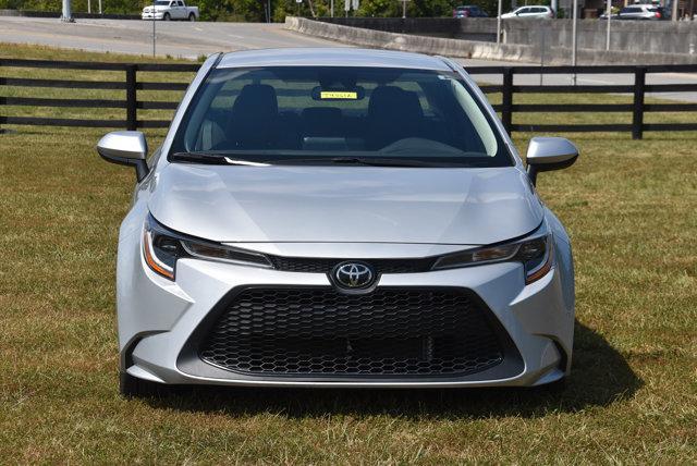 Photo of 2022 Classic Silver Metallic Toyota Corolla