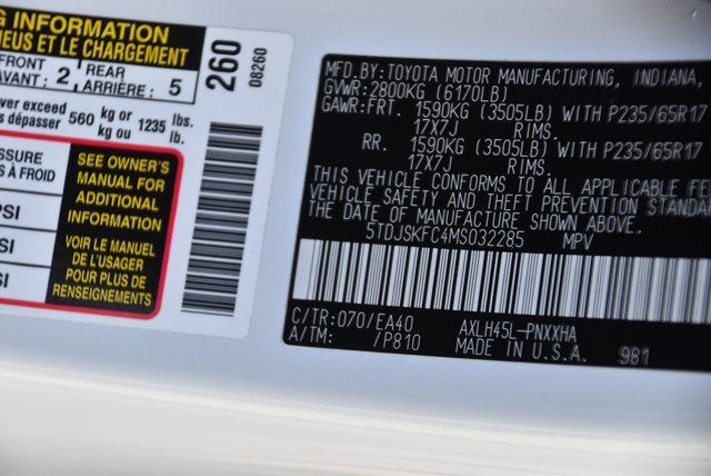 Photo of 2021 Blizzard Pearl Toyota Sienna