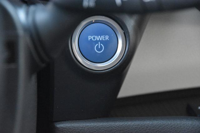Photo of 2021 Blizzard Pearl Toyota Sienna