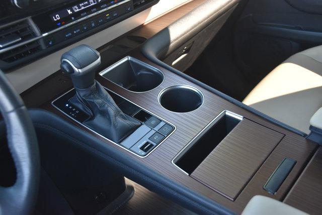 Photo of 2021 Blizzard Pearl Toyota Sienna