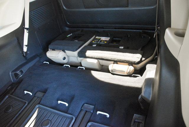 Photo of 2021 Blizzard Pearl Toyota Sienna