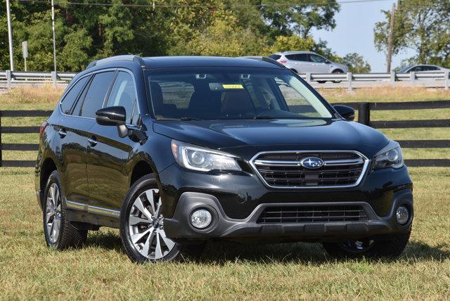 Photo of 2018 Crystal Black Silica Subaru Outback