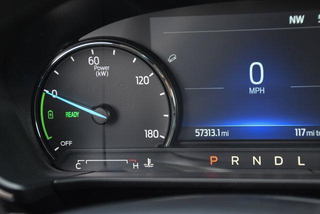Photo of 2021 Oxford White Ford Escape